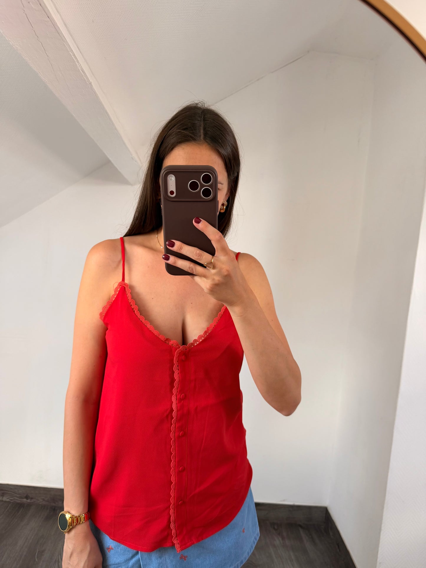Leonore | red top