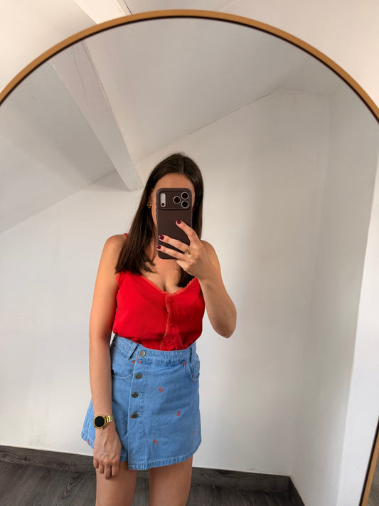 Leonore | red top
