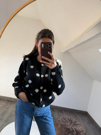 Noéa | black sweater with scarf