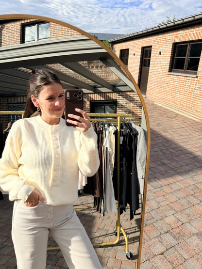 Orlina | ecru sweater
