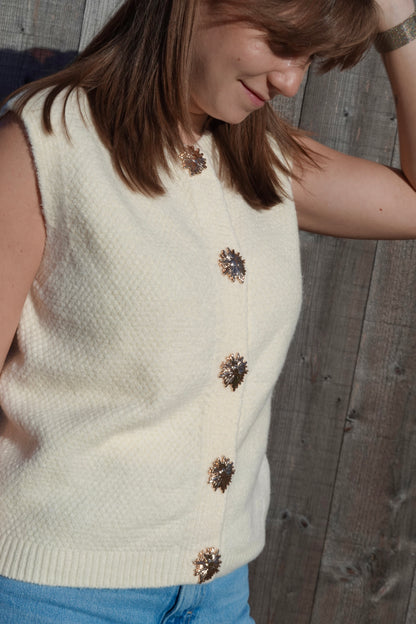 Ivory | knitted vest