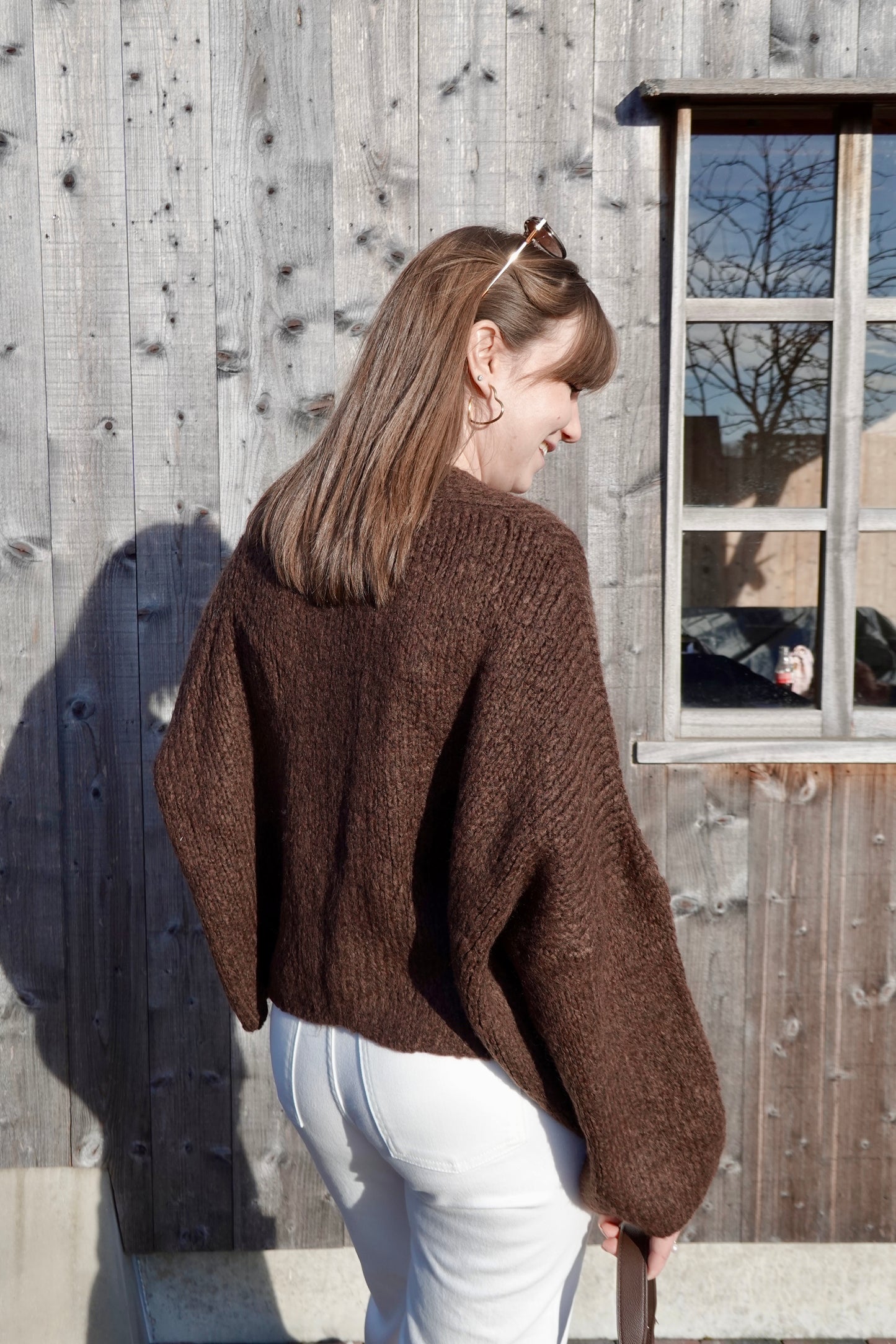 Amélie | brown sweater