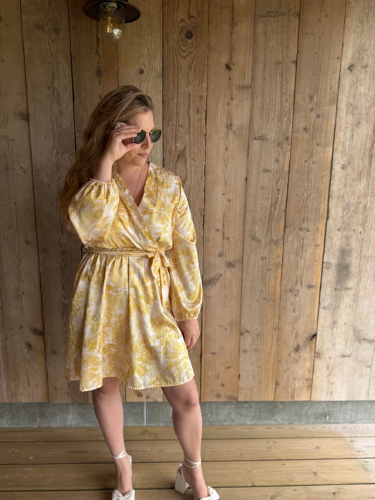 Scarlett | yellow printed dress