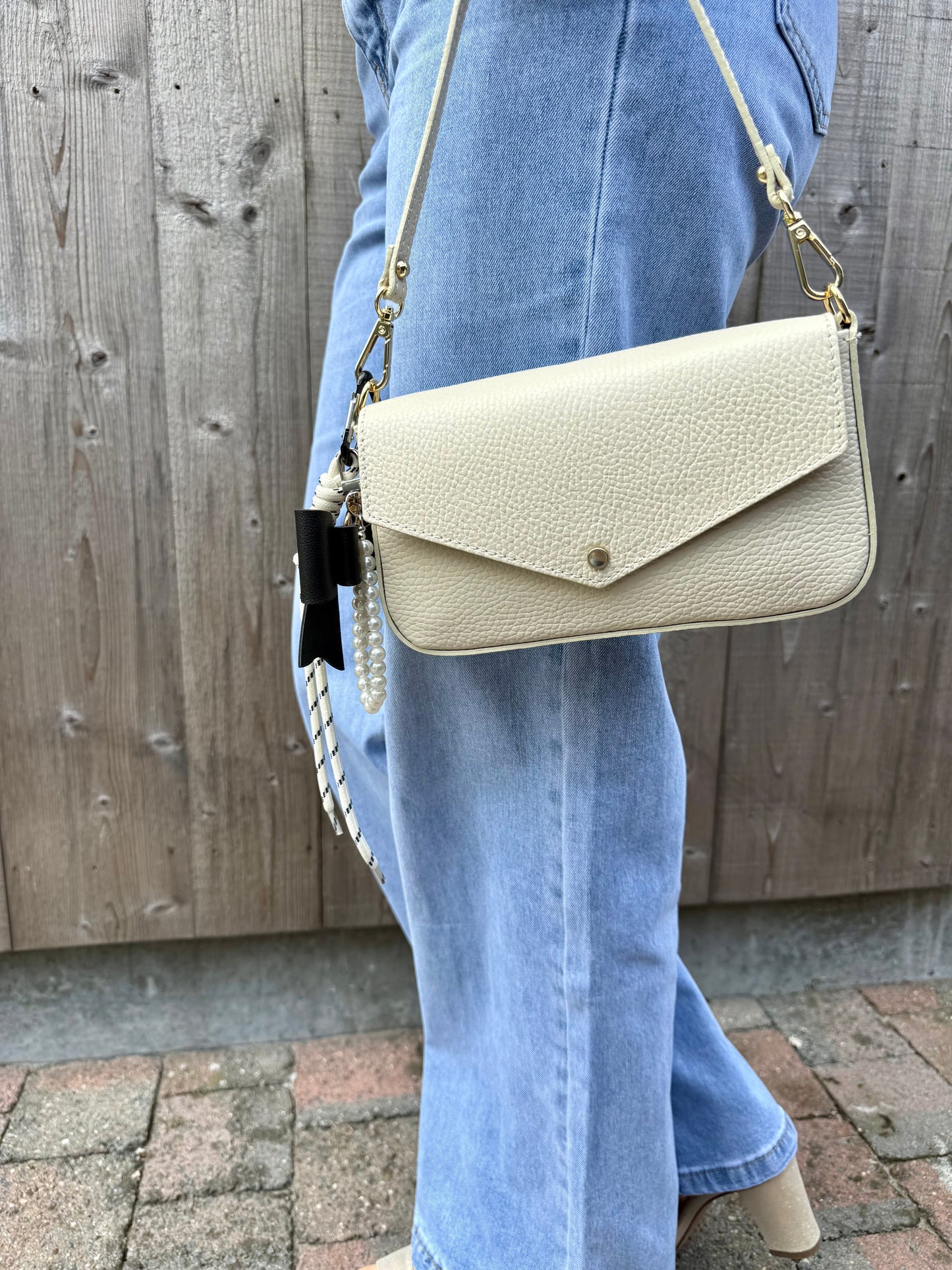Lyn | beige leather handbag