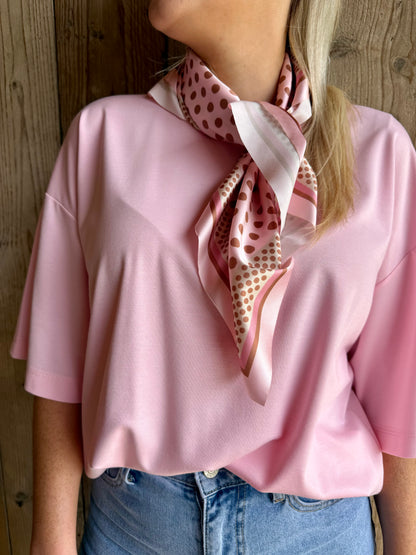 Helena | pink shirt with matching scarf