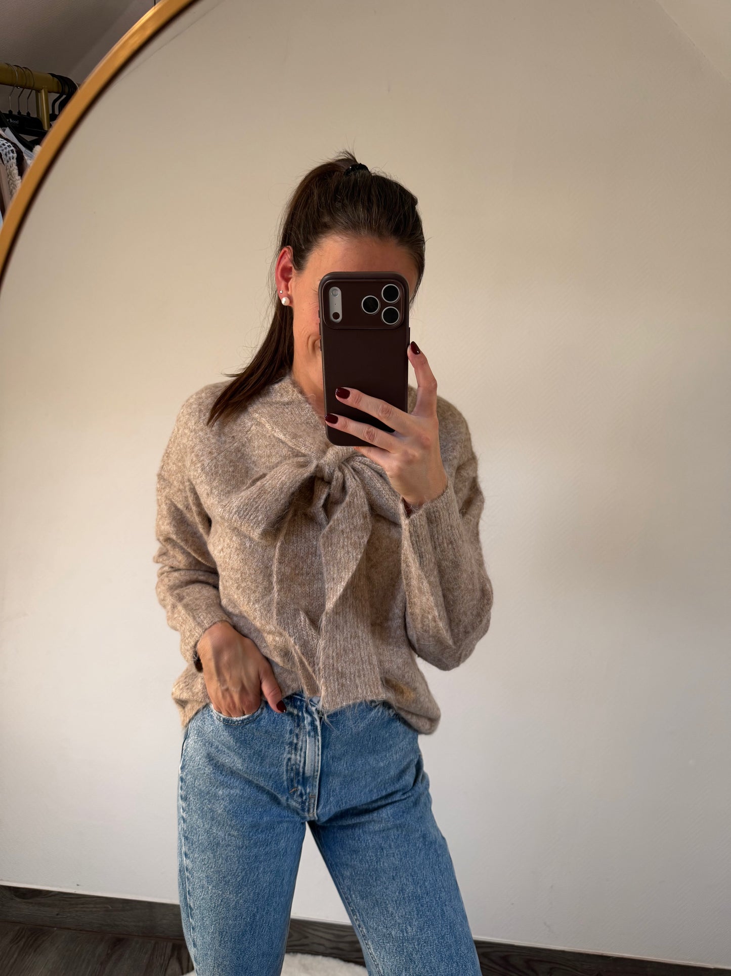 Octan | taupe sweater with bow